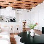 Luxury Flat Next To Galata And Metro W View *