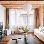 Luxury Flat Next To Galata And Metro W View Istambul